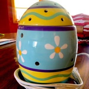 Retired Scentsy Warner